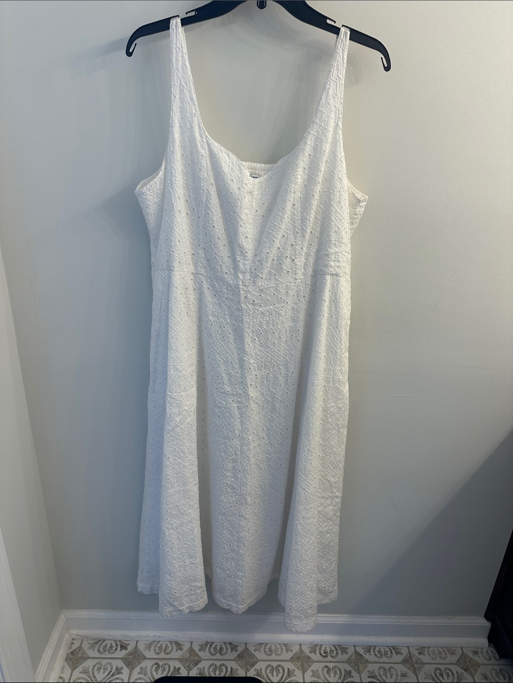 Old Navy White Eyelet Midi Dress 100% Cotton NWOT SZ XL